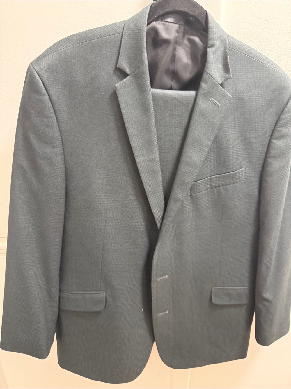 Men's Classic Gray Suite - Versatile Formal suit